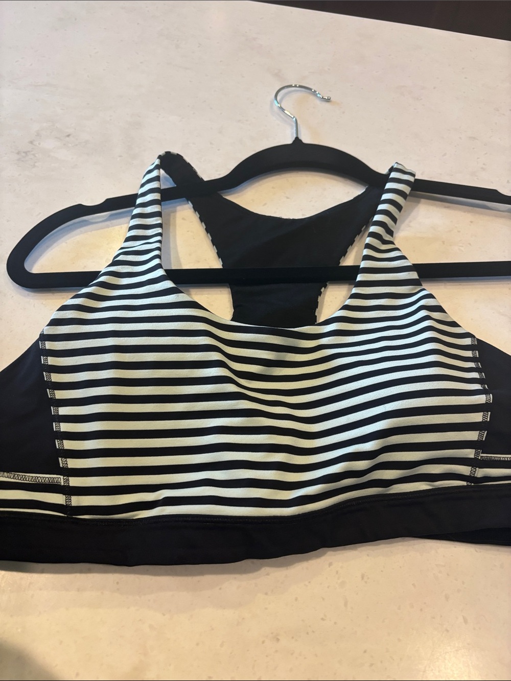 Lululemon - Picture 3 of 3